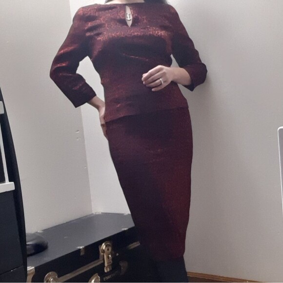 Vintage Maggy London Red Metallic Shine Animal Print Midi Dress - Picture 2 of 7